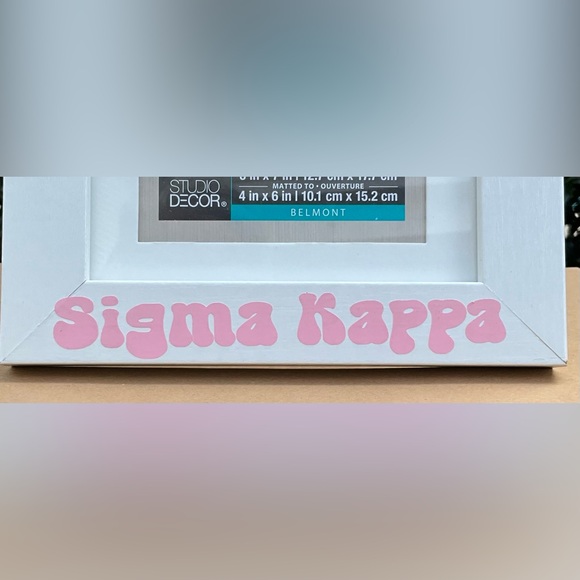 New White Wood Frame with Pink Sigma Kappa 5x7 w/o 4x6 w Mat Sorority Sisterhood - Picture 2 of 5